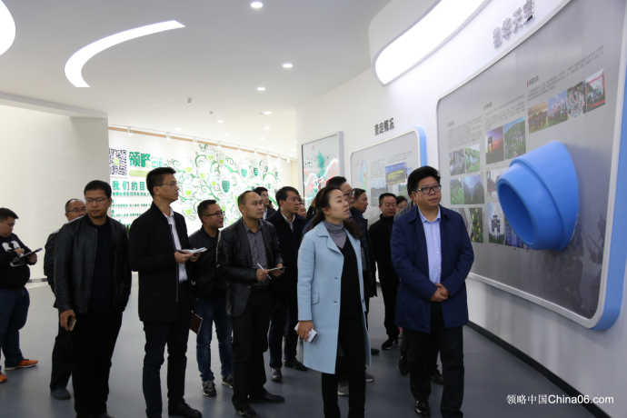 贵定电商助力精准扶贫：黔南州州长吴胜华率考察团队赴贵定领略中国大数据中心考察调研