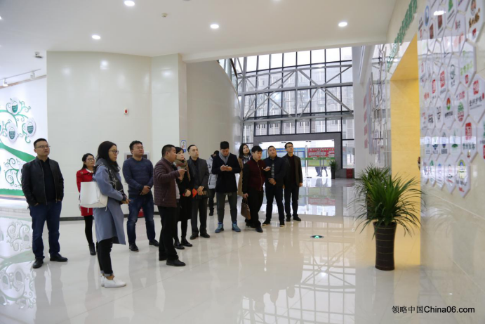 对口帮扶助力黔南：广州青年企业家赴黔南贵定领略中国大数据中心观摩调研