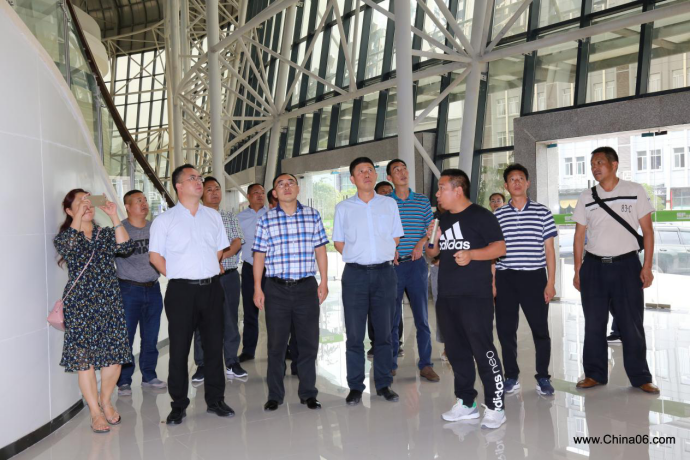 美美的凉山，10个乡镇领导人齐聚领略中国，感受电商扶贫一户一码的奇妙之处