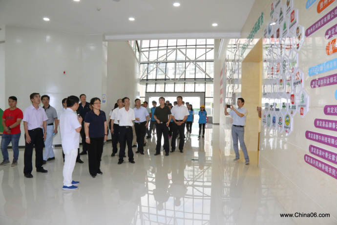 广州市政府副市长黎明带队赴贵定领略中国考察电商扶贫和东西部扶贫协作工作