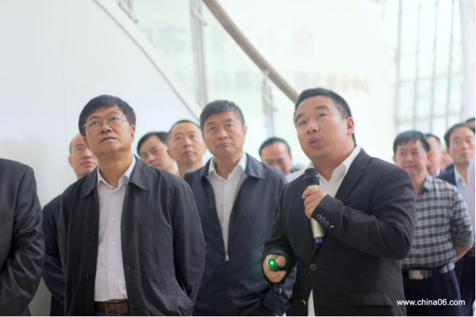 2018年度左右江革命老区市（州）政协主席工作联席会议成员赴贵定领略中国考察农村电商扶贫工作