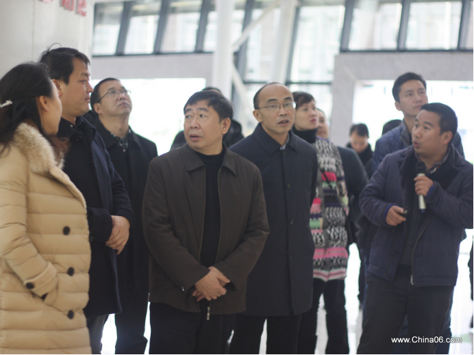 省级扶贫工作成效考核组赴贵定领略中国考察电商扶贫及东西部对口帮扶工作