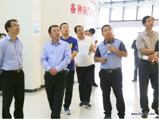 农村电商扶贫：甘肃省白银市委政研室调研组赴贵定县领略中国调研电商扶贫案例