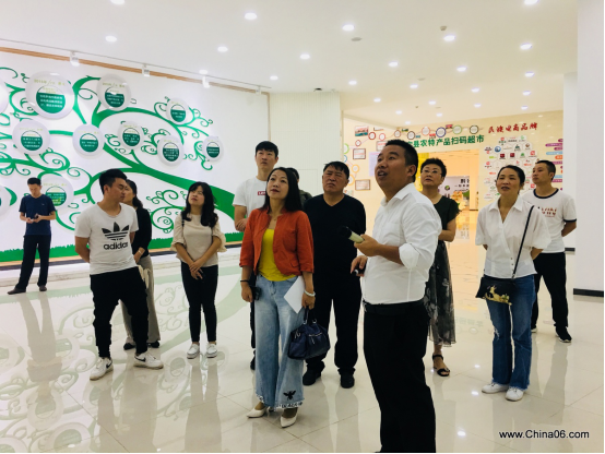 镇宁电商扶贫：镇宁县统计局赴领略中国观摩贵定电商扶贫案例