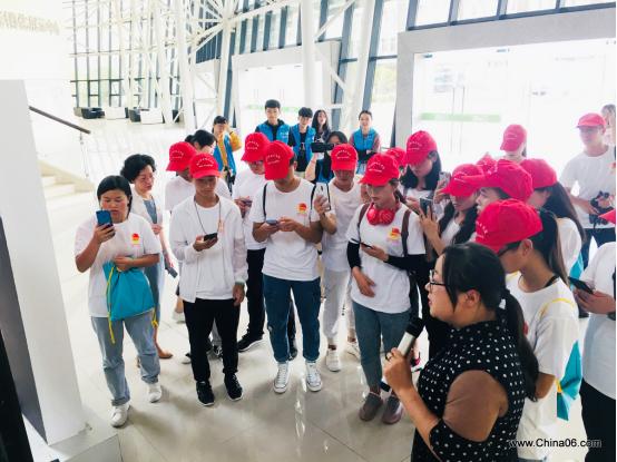 贵州大学生社会实践：哪个学校22人到贵定县贫困村？