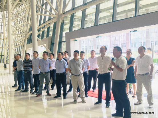 农村电商精准扶贫：石阡县电商考察组赴领略中国观摩电商扶贫案例