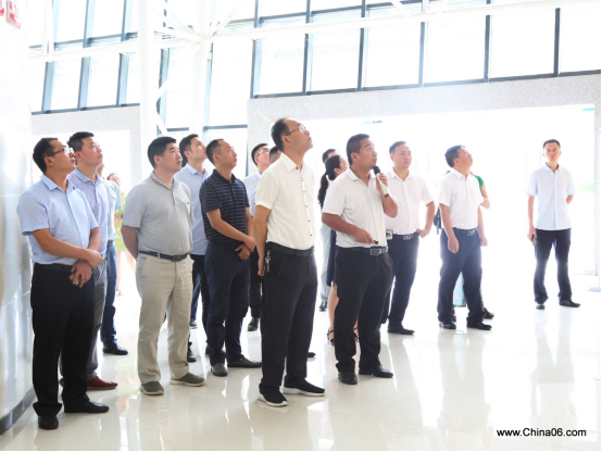 农村电商精准扶贫：石阡县电商考察组赴领略中国观摩电商扶贫案例