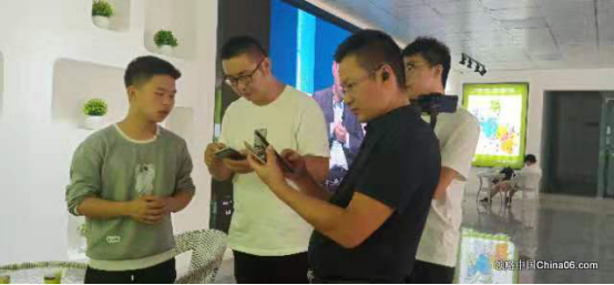 巧家县电商运营商赴鲁甸县电子商务公共服务中心观摩