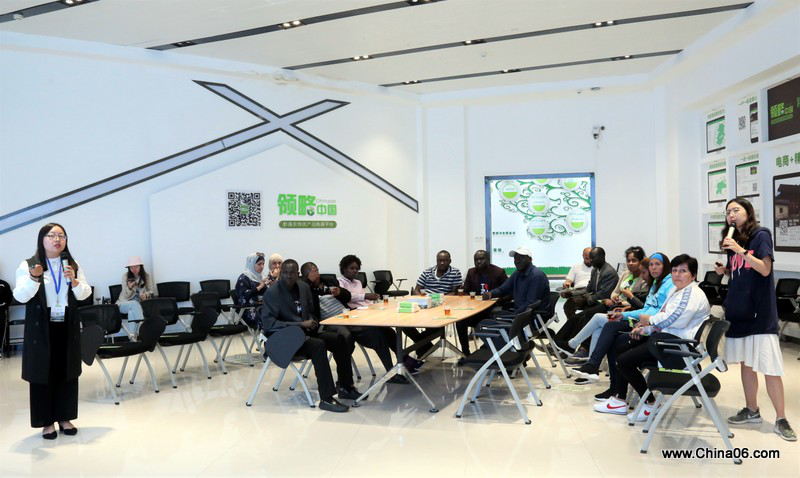 感受中国农业信息化发展--发展中国家农村发展研修班赴领略中国观摩考察