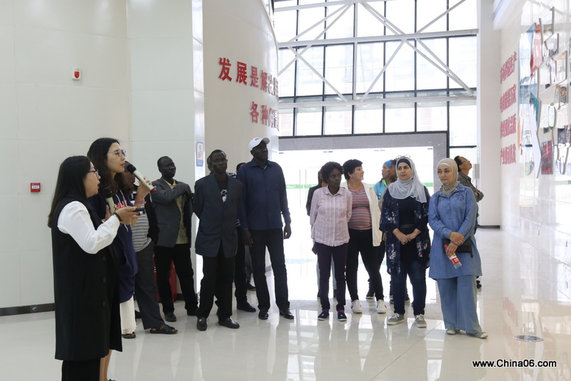 感受中国农业信息化发展--发展中国家农村发展研修班赴领略中国观摩考察