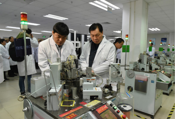 贵州省人民政府：2017年全省第二次项目建设现场观摩会侧记