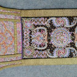 三都桃花马尾绣艺术品制作有限公司